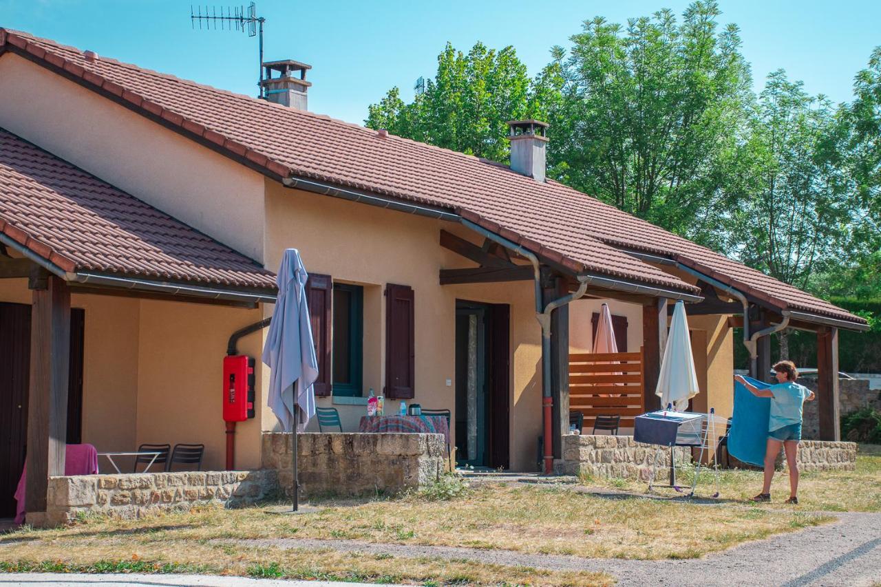 Villages De Gites Le Pigeonnier Le Malzieu-Ville ภายนอก รูปภาพ
